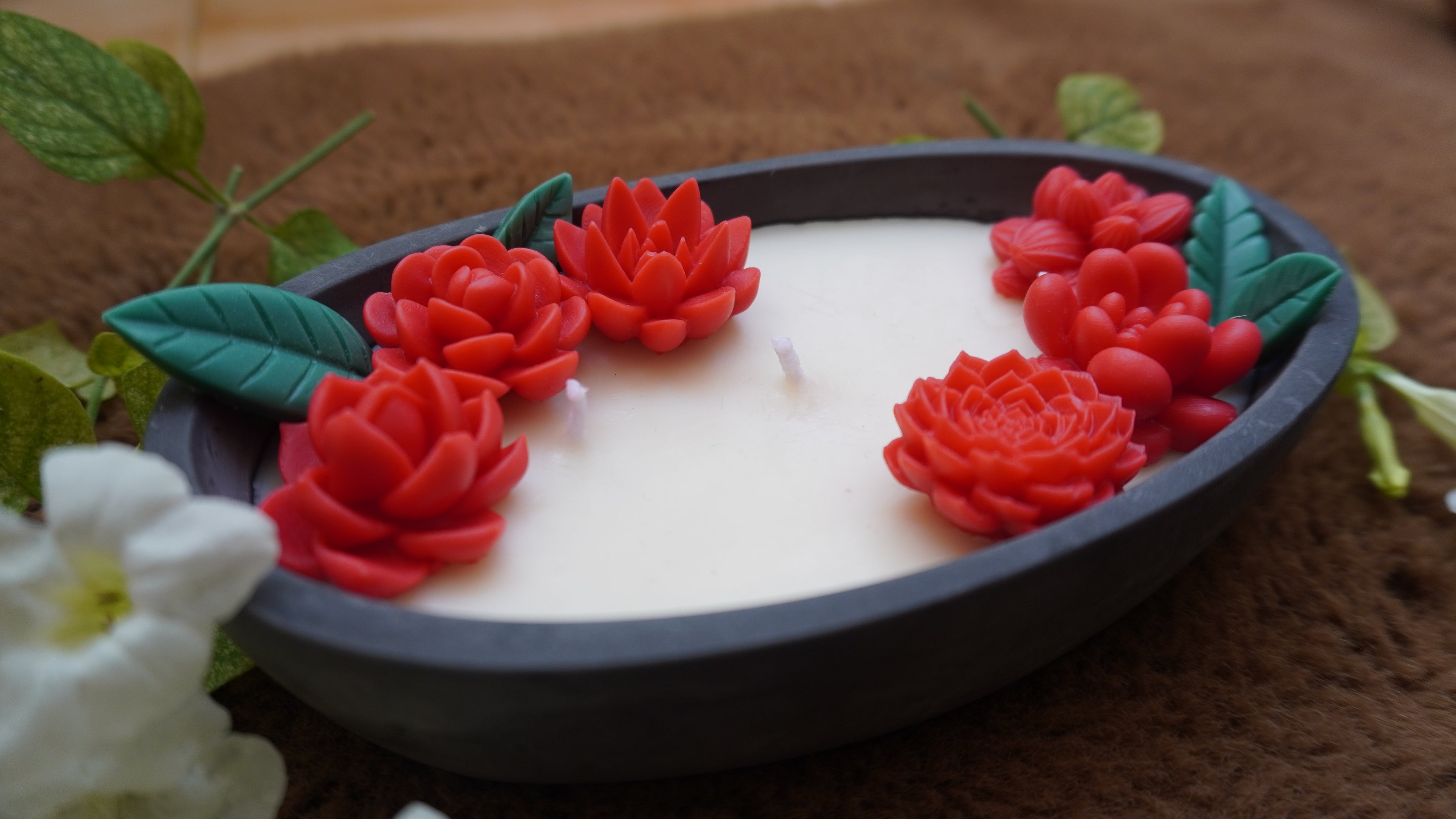 FLORAL BOAT CANDLE