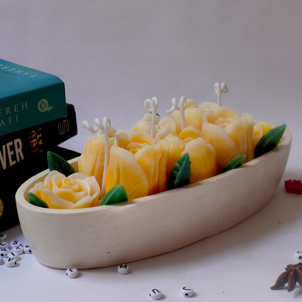 Yellow Tulip Boat Candle