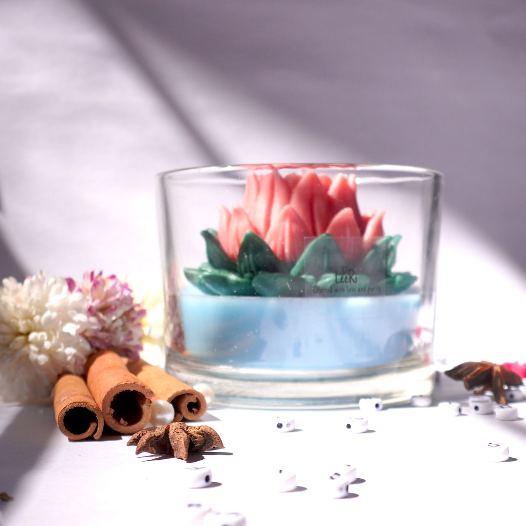 Lotus Candle